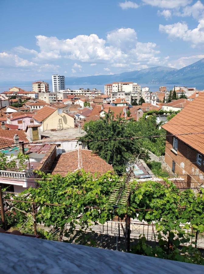 Lake Ohrid Guesthouse "Villa Valentina" Pogradec Exterior photo